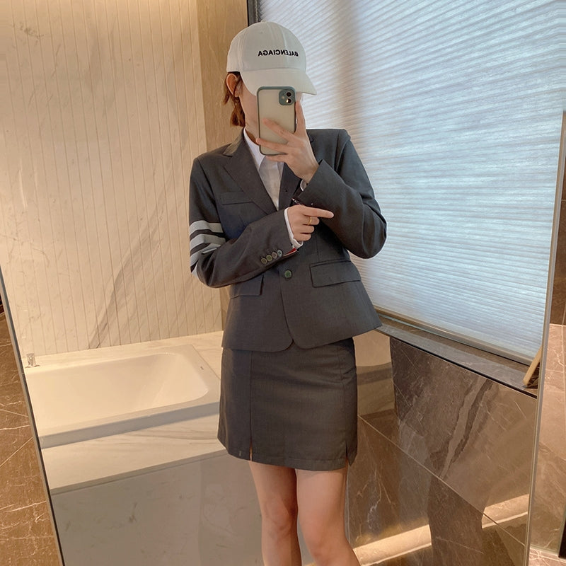 4-Bar Striped ladies suit