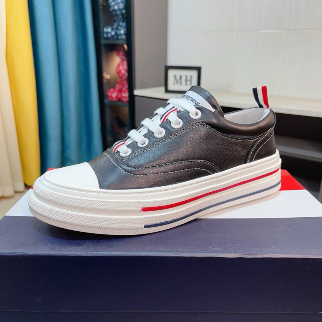 Four-bar leather sneakers