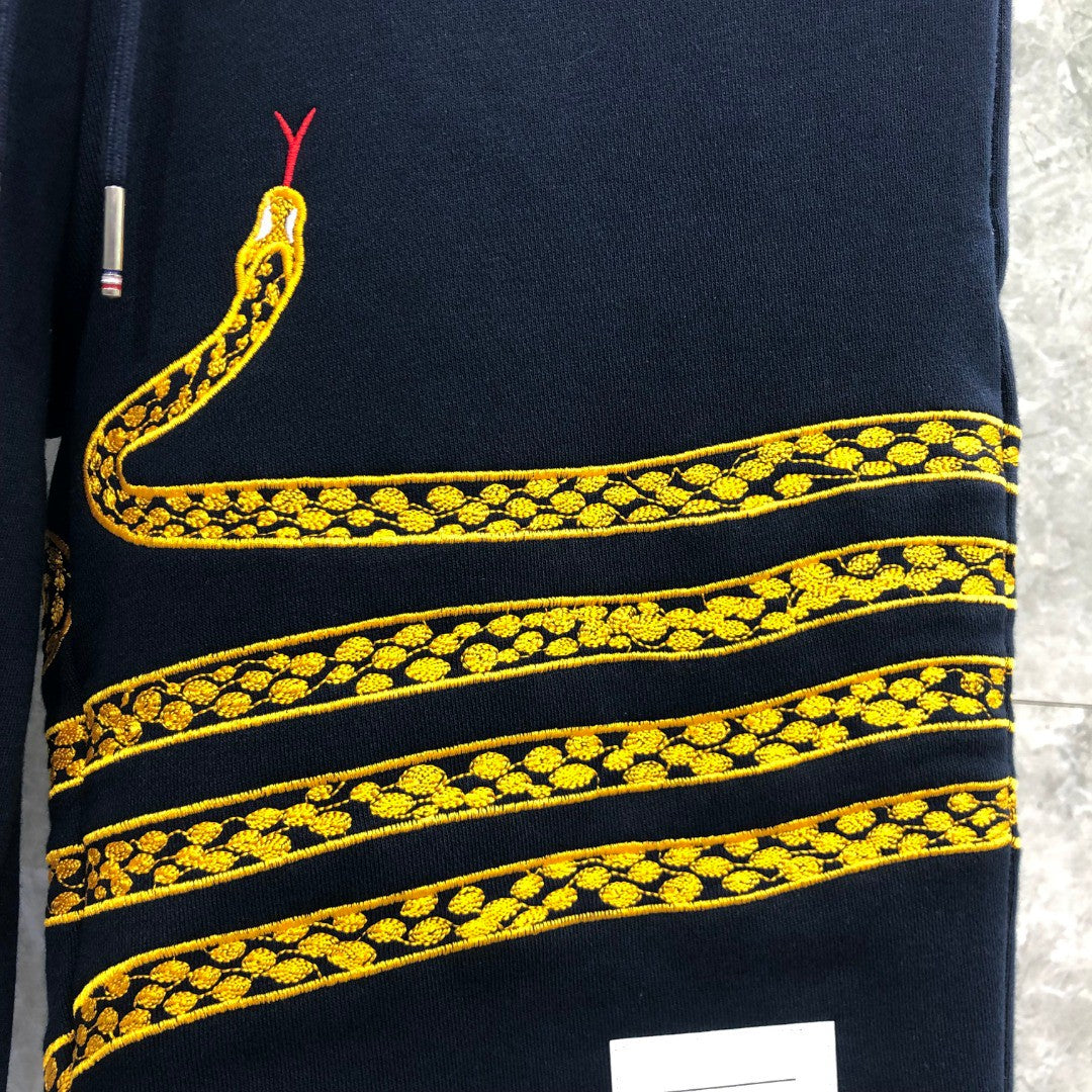 4-Bar Snake pattern Sports shorts