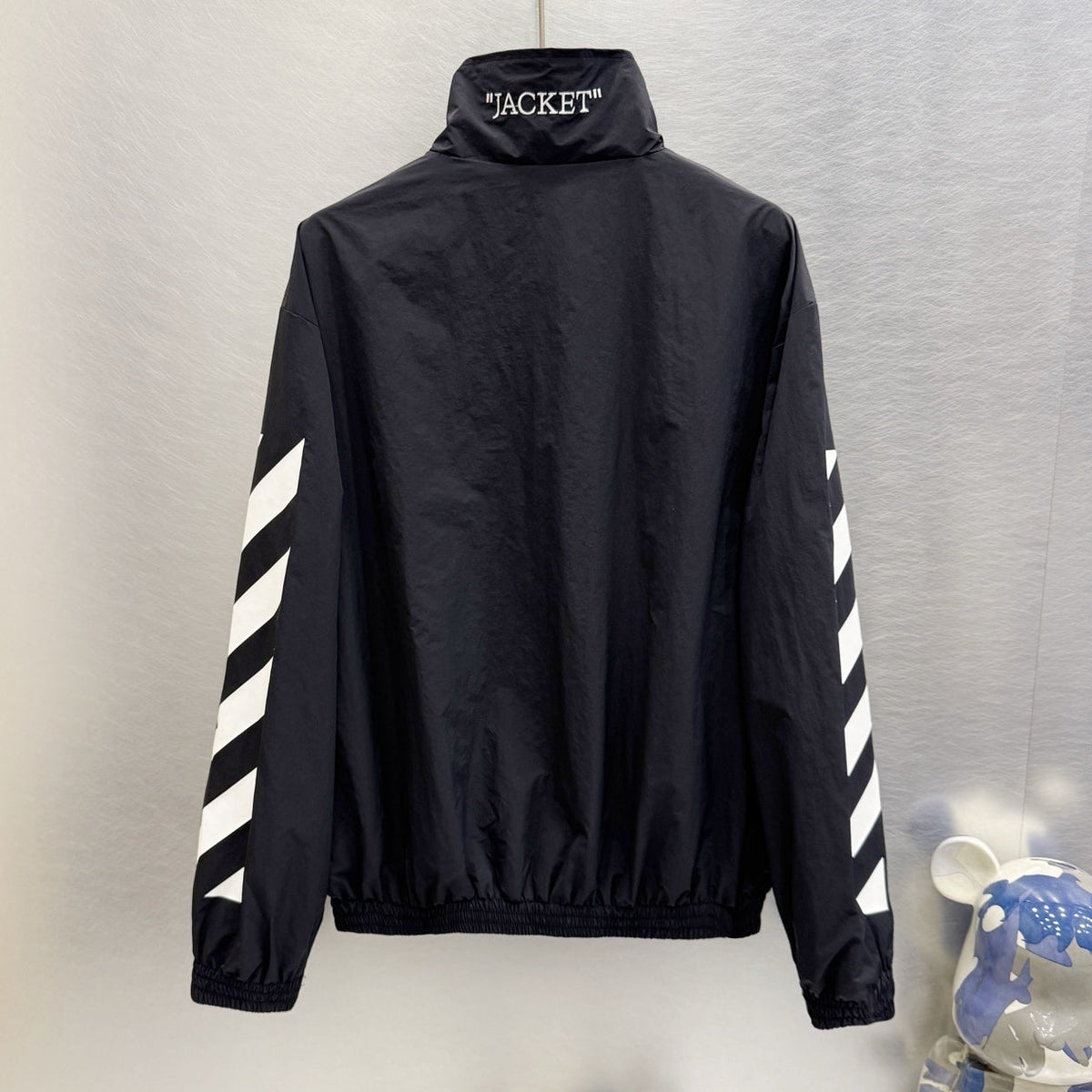 OFF-Whlte Arrow-Embroidered Jacket