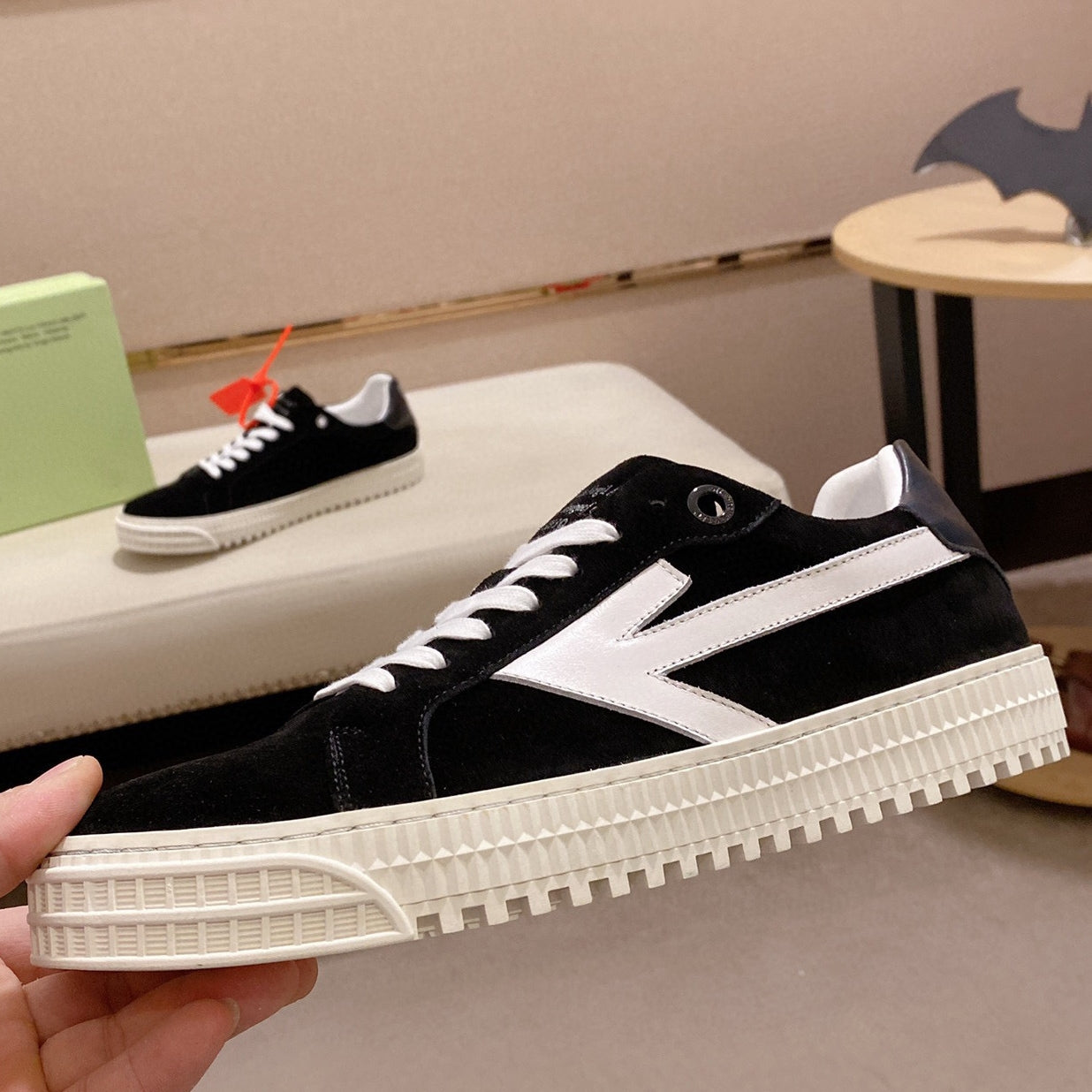 OFF-Whlte suede sneakers#31