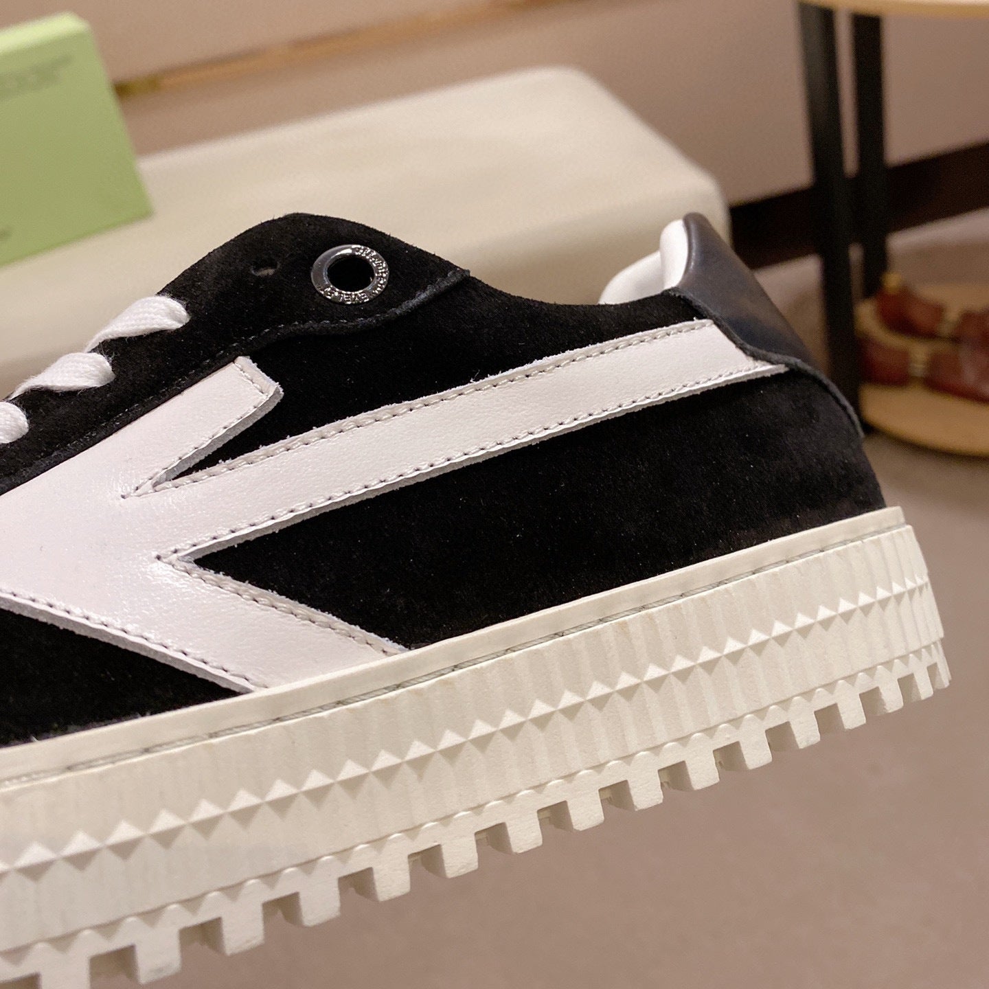OFF-Whlte suede sneakers#31