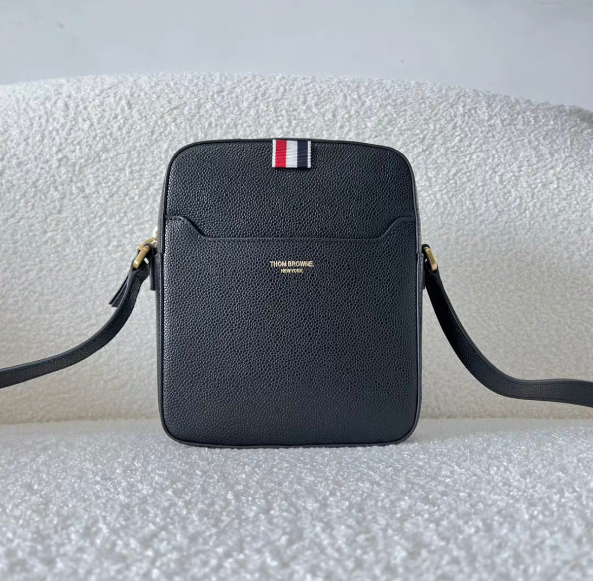Premium Leather Camera Bag - Compact Crossbody Style 15CM