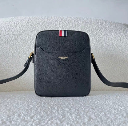 Premium Leather Camera Bag - Compact Crossbody Style 15CM