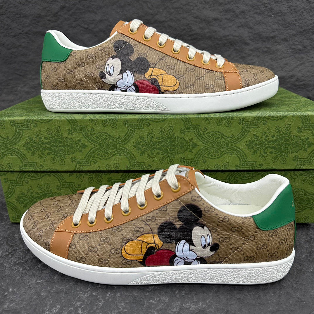 Gucci Shoes #64