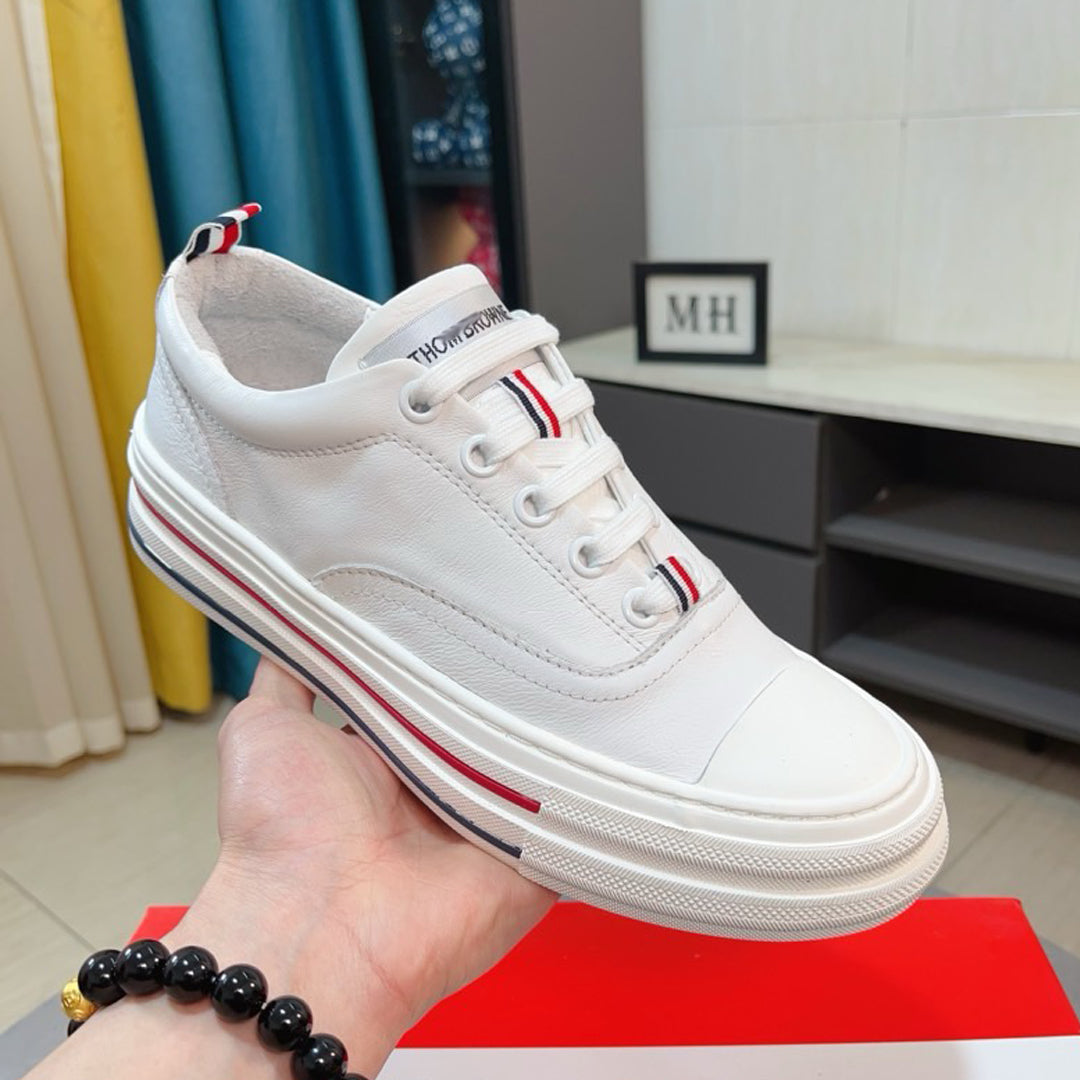Four-bar leather sneakers