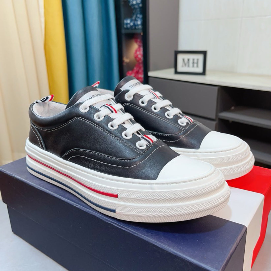 Four-bar leather sneakers