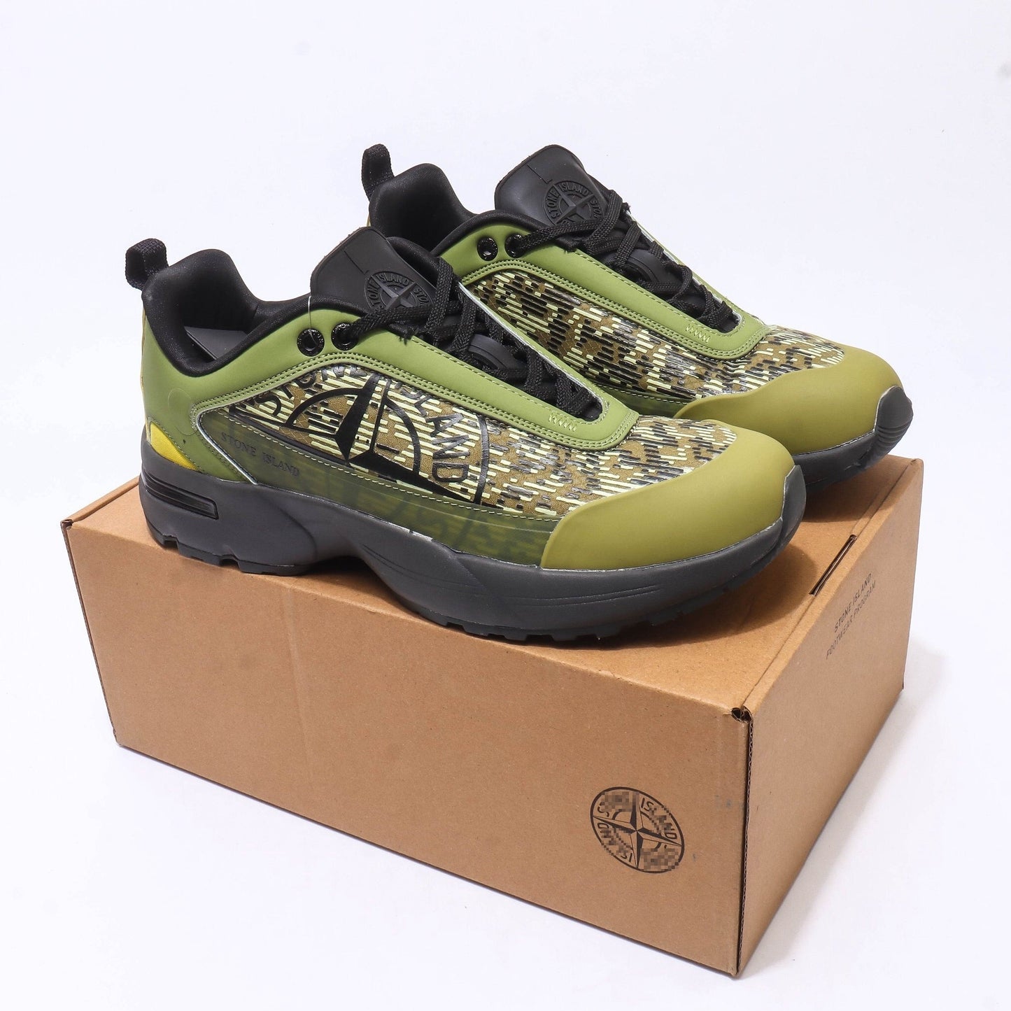 STONE ISLAND Classic Sneakers #1