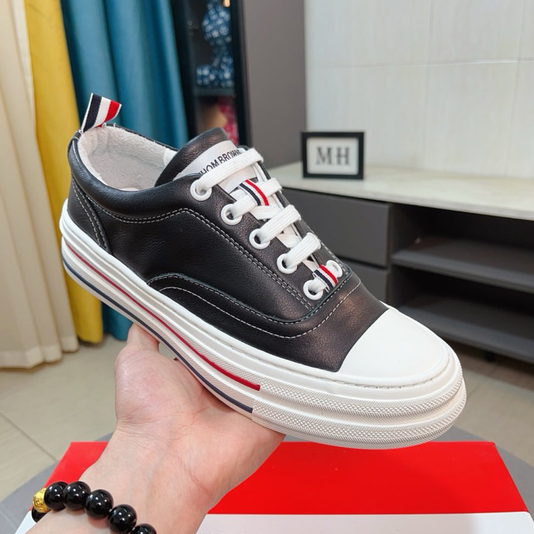 Four-bar leather sneakers