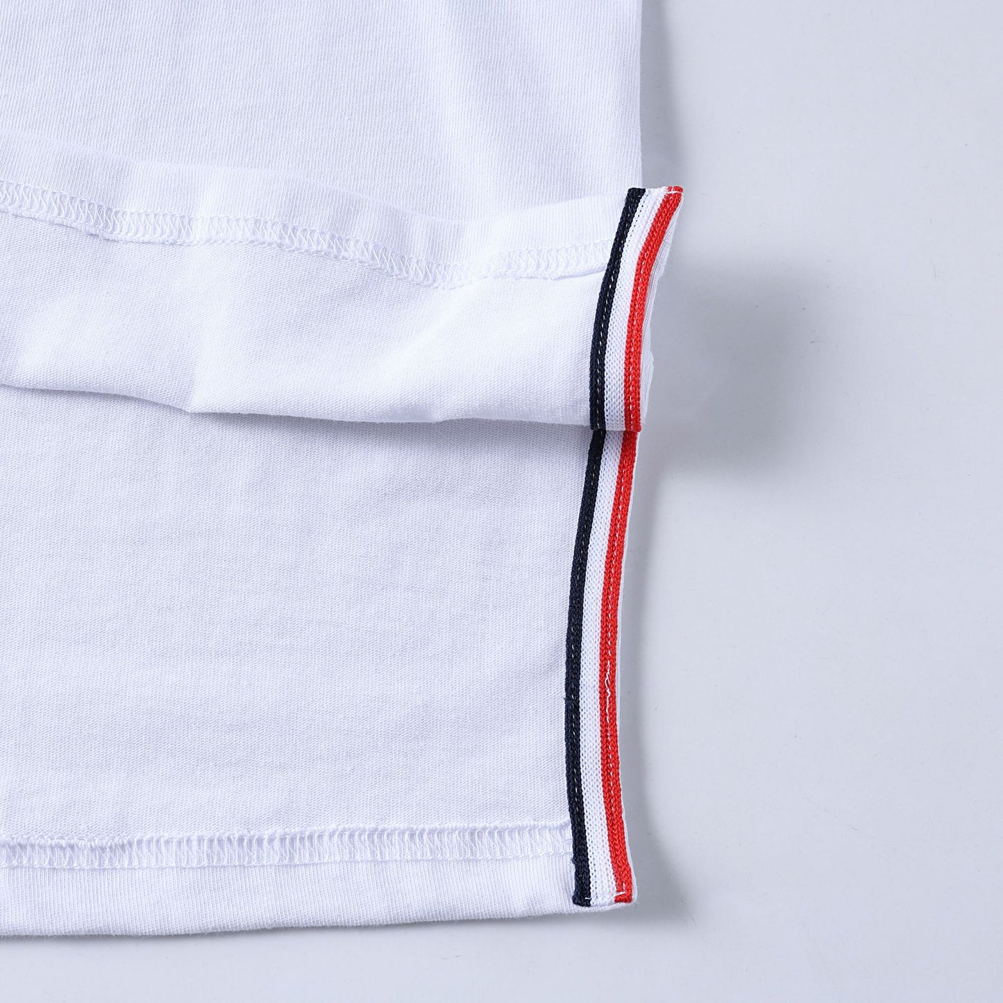 4-Bar Puppy Embroidery T-shirt
