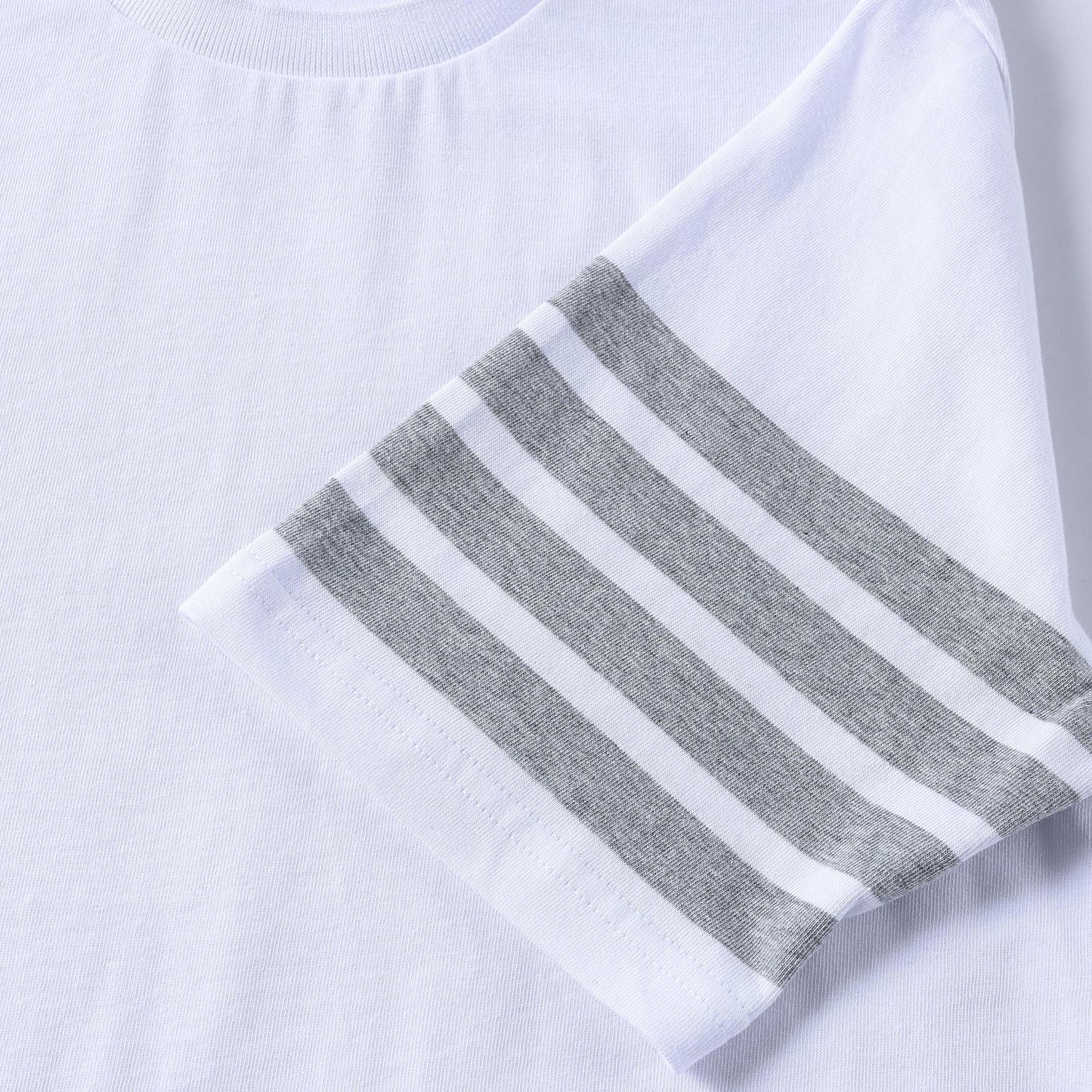 4-Bar Puppy Embroidery T-shirt