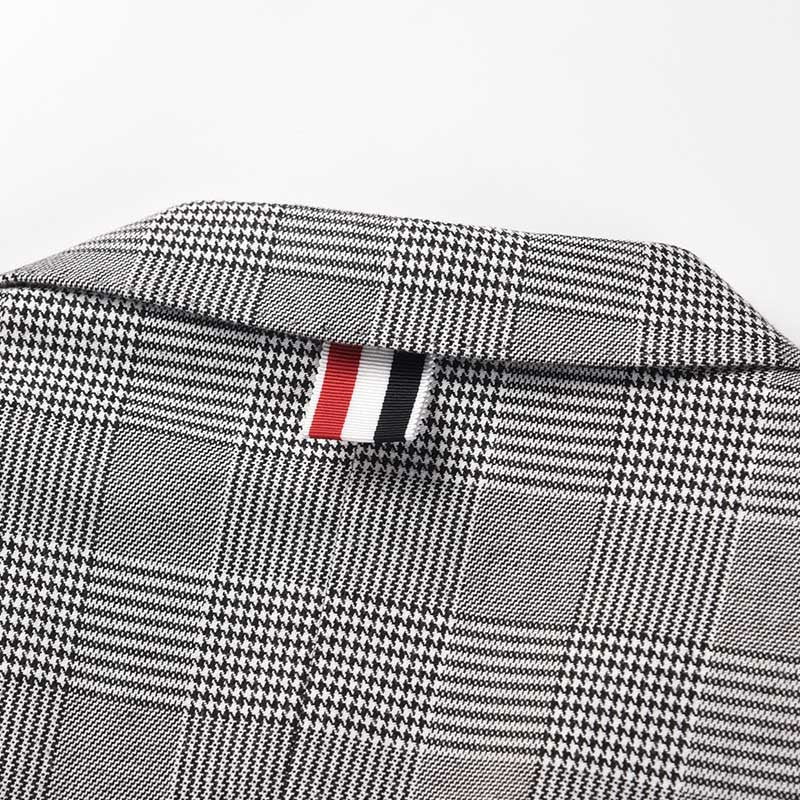 4-Bar Men's Suits