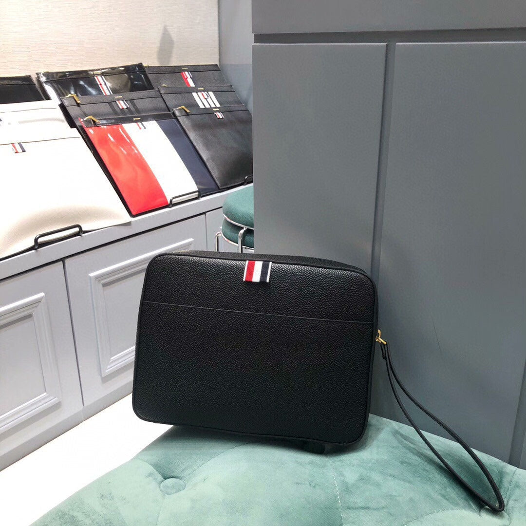 THOM TREND Classic Black Leather Clutch Bag
