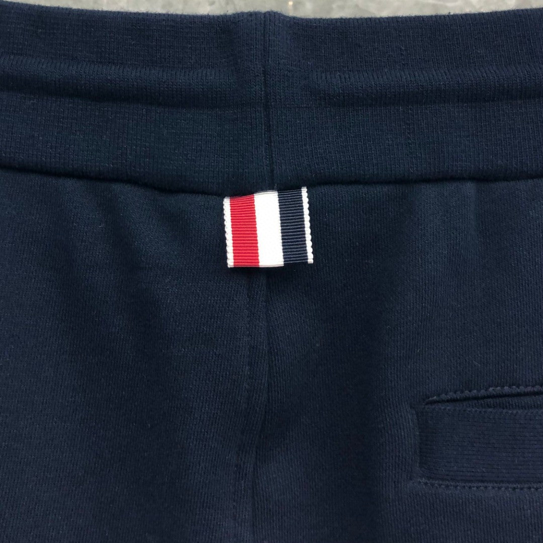 4-Bar Snake pattern Sports shorts